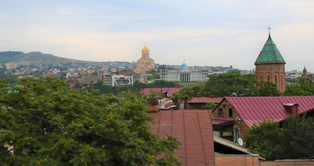 Love Home Тбілісі Екстер'єр фото